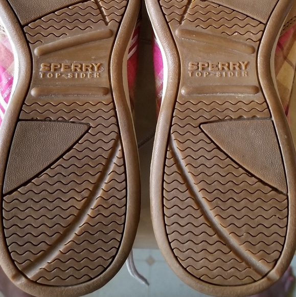 EUC, SPERRY TOP SIDER WITH PINK PLAID - Picture 4 of 8